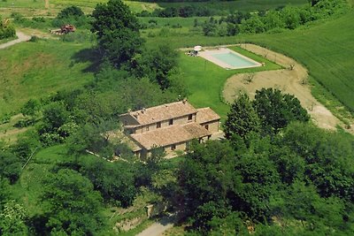 Agriturismo rustico a Proceno con piscina