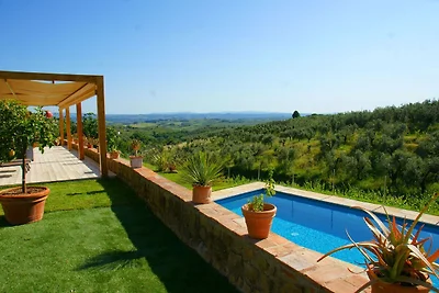Casa vacanza a Vinci con zona mare