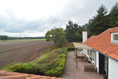 Malerisches Landhaus in Oploo mit Terrasse