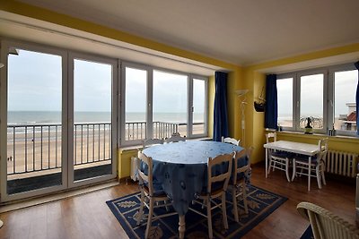 Trianon 401 4A appartamento con vista mare