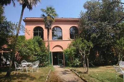 Graziosa casa colonica a Bacchereto con...