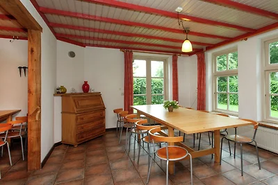 Schönes Ferienhaus in Reusel mit Kamin
