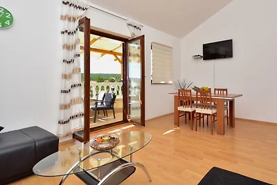 Ferienhaus in Krusevo mit Garten