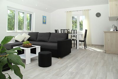 Moderne Ferienwohnung mit Terrasse in Mocici