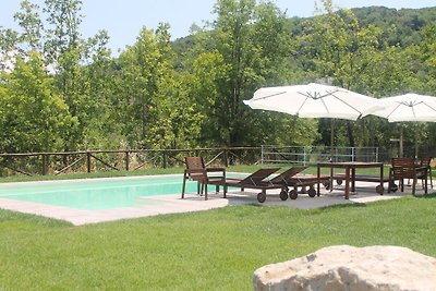Dom w Cilento z basenem i widokiem na wzgórza...