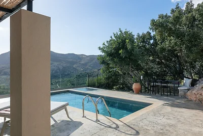 Ferienhaus auf Kreta mit Pool nahe Souda...