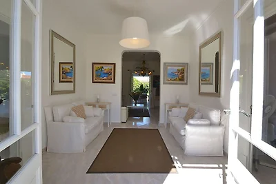 Malerisches Ferienhaus in Arta nahe dem Meer