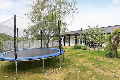 Ruhiges Ferienhaus in Skagen mit Terrasse