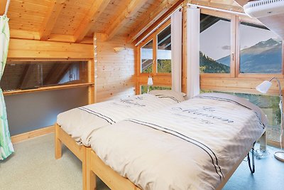 Cozy Holiday Home in Valfréjus near Ski Lift