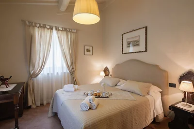 Verlockendes Ferienhaus in Cortona mit Pool