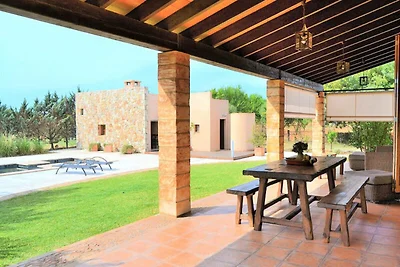 Villa in Binissalem mit Pool und Weinbergen