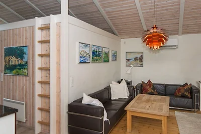 8 person holiday home in Glesborg