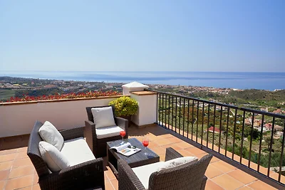 Schönes Ferienhaus in Málaga mit Swimmingpool