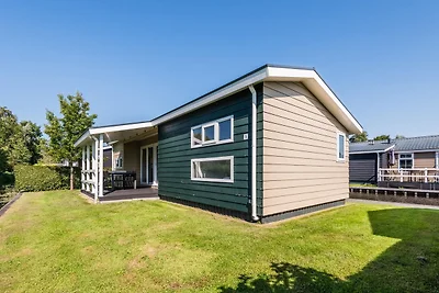 Gezellig chalet met sloep in Giethoorn