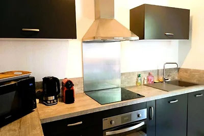 Wohnung in Grimaud mit Blick auf den Pool