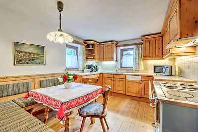 Einladendes Ferienhaus in Tirol
