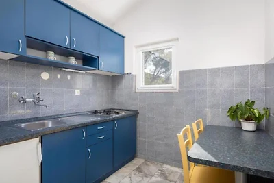 Seafront Six Bedroom Modern Villa with Pool...