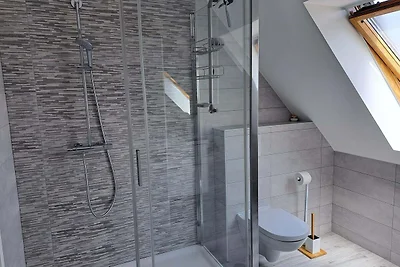 Komfortables Ferienhaus mit Whirlpool in...