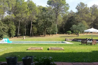 Villa moderna a Pontós con piscina privata