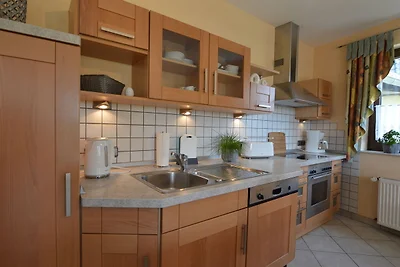 Moderne Ferienwohnung in Nohn in Waldnähe