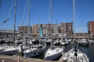 Zeitgenössische Wohnung in Den Haag mit TV