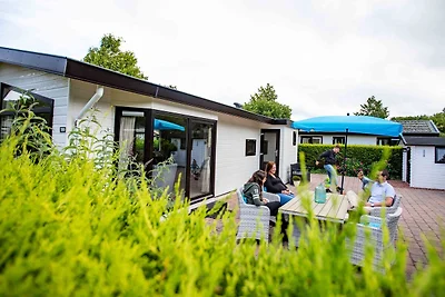 Verzorgd chalet met vaatwasser, in Noordwijk