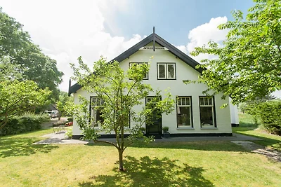 Ferienhaus mit eigenem Garten in Schoorl