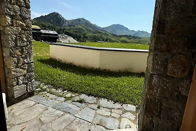 Funktionales Studio mit Balkon/Terrasse ·...