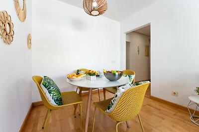 Stadtwohnung für 4 mit Parkplatz, Malaga