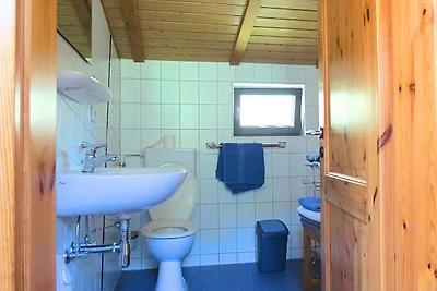 Geräumiges Ferienhaus im Kellerwal mit...