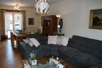 Modernes Ferienhaus in mit Swimmingpool
