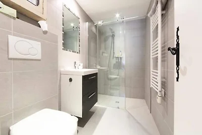 Häuser & Villen für 12 Personen