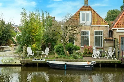 Schönes Ferienhaus in Heeg mit Garten