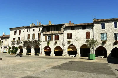 Nella regione (estate) (>5 km) Nella regione (estate) (>5 km)