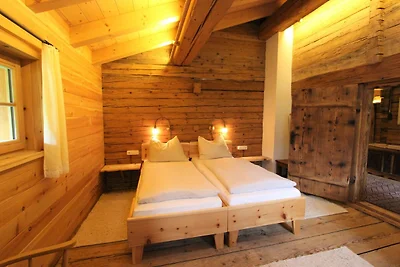 Chalet an der Skipiste in St. Johann in Tirol
