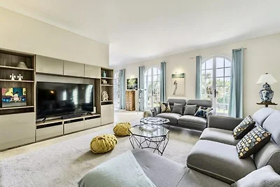 Villa a Grasse con giardino storico