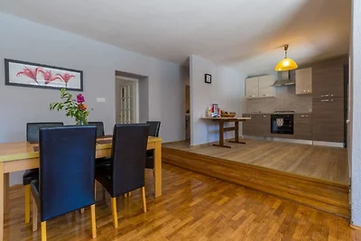 Großes Ferienhaus mit privatem Pool