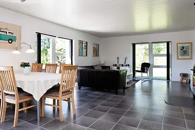 8 Personen Ferienhaus in Væggerløse