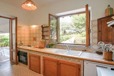 Schicke Villa in Ansedonia in der Nähe von Fe...