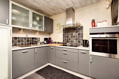 Jacuzzi Retreat, Ardenne