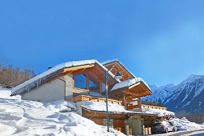 Modernes Chalet in Peisey-Nancroix mit Balkon