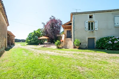 Vakantiehuis met privé zwembad in Loubéjac.