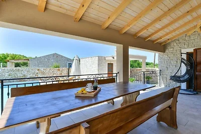 Villa in Privlaka mit Schwimmbecken