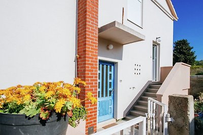 Geräumiges Apartment in Banj mit Terrasse