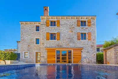 Splendida villa con piscina privata a Ližnjan
