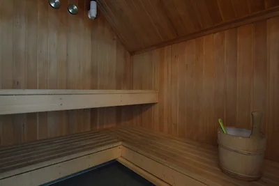 Ferienhaus in Robertville mit Sauna & Garten
