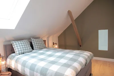 Accogliente Villa a Zuidzande con Giardino...