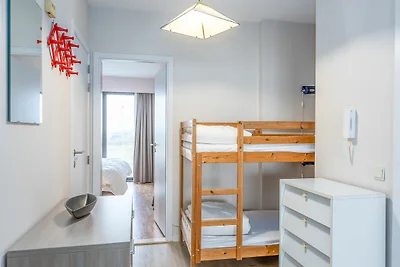 Licht appartement met keuken
