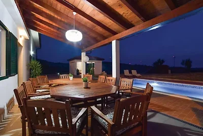 Familienvilla mit Meerblick und beheiztem...