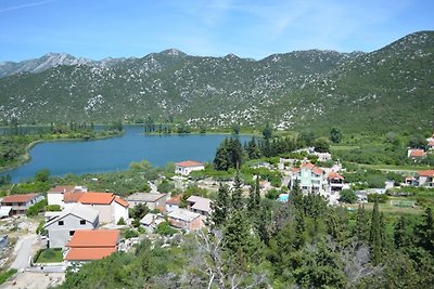 Accogliente villa a Ploče con piscina in...